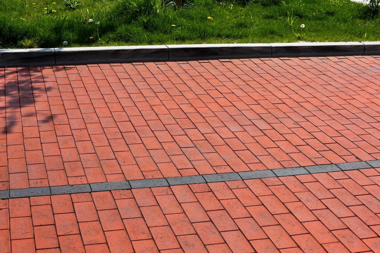 Paving block. Why is clinker work better than the other materials? - LHL  Klinkier - Clinker specialists